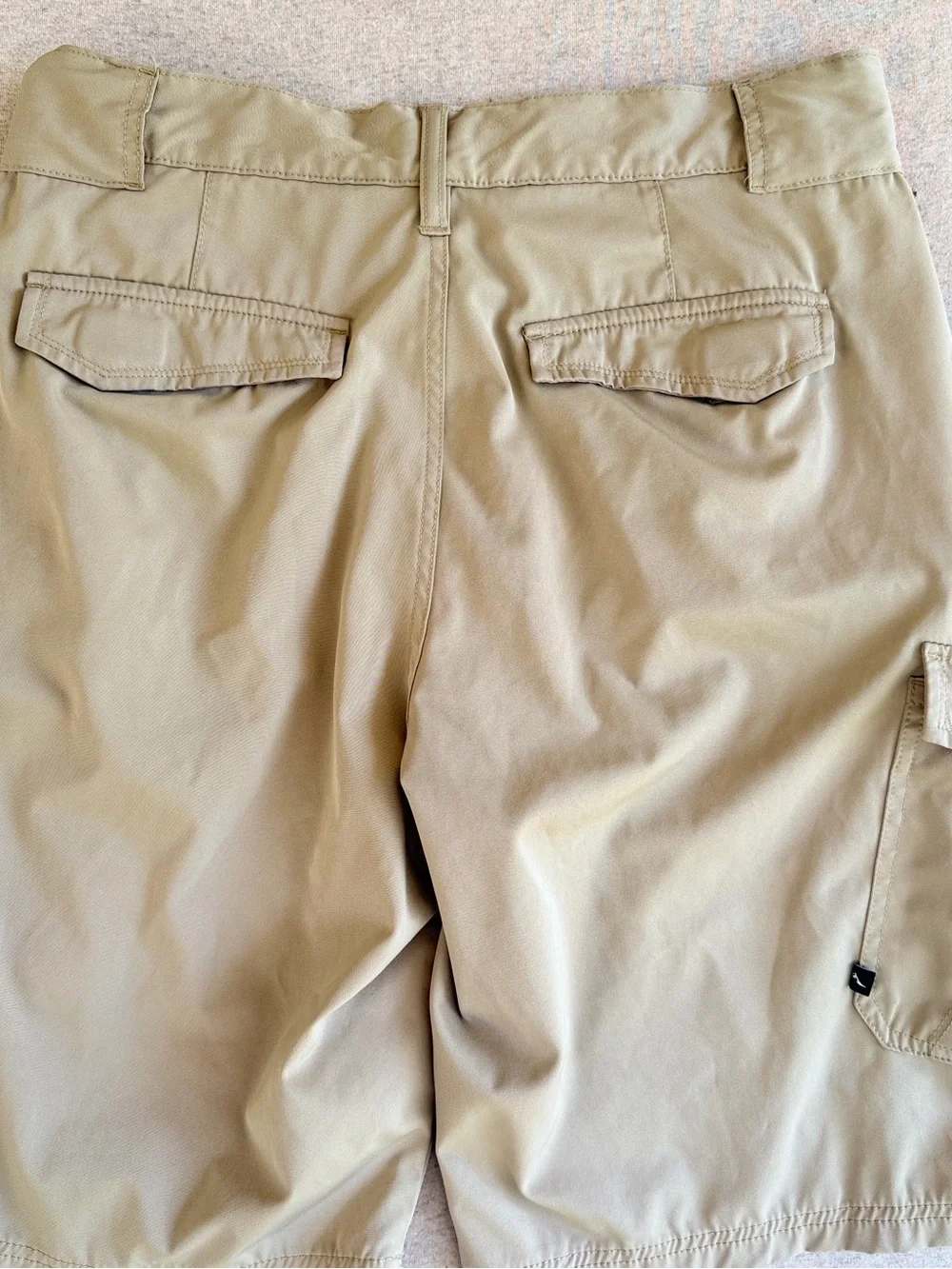Denali Men's Size 32 Hybrid Cargo Shorts Delta Khaki Utility Outdoor